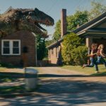 ‘The End of Oak Street’ Film Review: A Lynchian Time Warp with Jurassic Ambitions