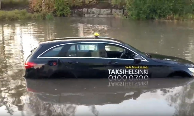 Floods in Uusimaa Region Cause Major Water Damage; Cars Submerge in Rainwater; Water Enters Apartment Buildings
