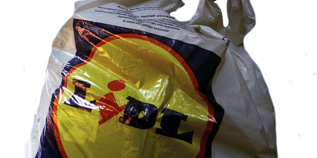 Lidl Hikes Plastic Bag Prices Again to Curb Waste: “The Best Bag Is the One You Already Have”