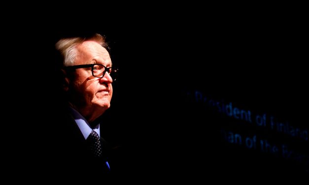 Former Finnish President Martti Ahtisaari Withdraws From Peacemaking Duties Due to Illness