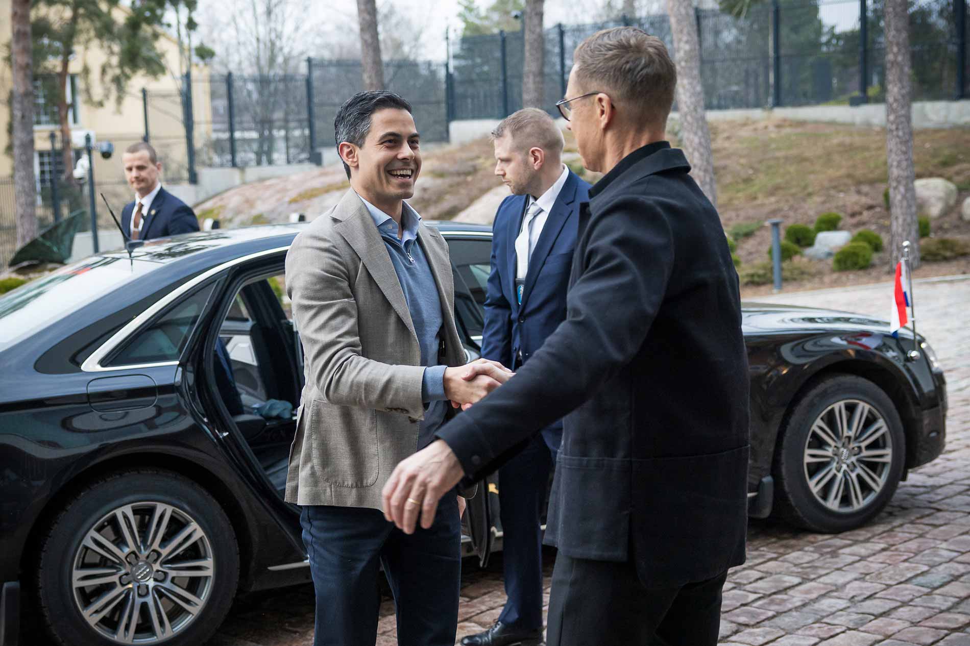President Alexander Stubb and Rob Jetten, the new prime minister of the Netherlands, are meeting at the Munkkiniemi official residence on March 25, 2026. The photo is credited to Matti Porre from The Finnish president's office.