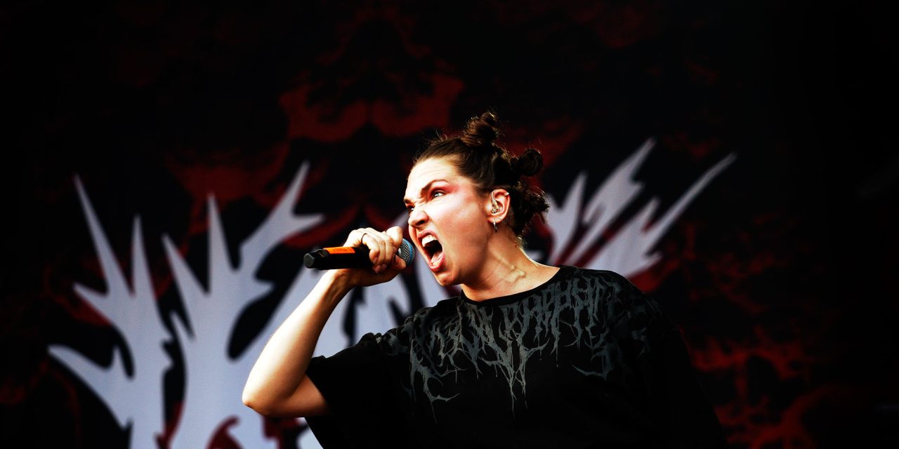 ‘IKINÄ & The Choir of Hecate’ Gig Review: No Snow Whites Here