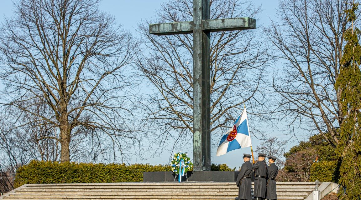 VIDEO: Finland’s Largest Virtual Choir Honor War Veterans By Singing Finlandia Hymn